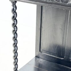 Liudviko XIII laikotarpio stiliaus ąžuolinis bufetas su apšvietimu 47x110x170 cm