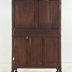 Liudviko XIII laikotarpio stiliaus ąžuolinis bufetas su apšvietimu 47x110x170 cm