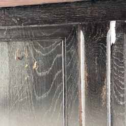 Liudviko XIII laikotarpio stiliaus ąžuolinis bufetas su apšvietimu 47x110x170 cm