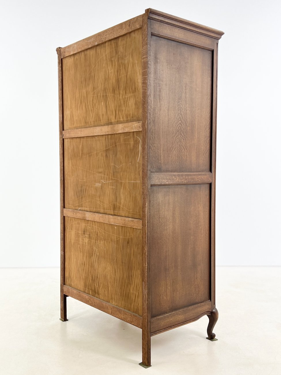 DR0085-spintos-10 Ąžuolinė vienų durų rūbų spinta su stiklu 58x95x191 cm