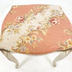 Provanso stiliaus pufas su austu gobelenu 39x39x37 cm