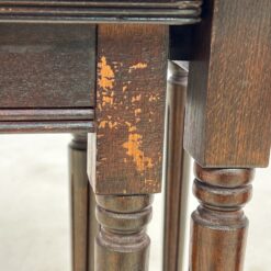 Raudonmedžio lizdiniai staliukai odiniais stalviršiais 3 vnt. kompl. 37,5x55x52 cm