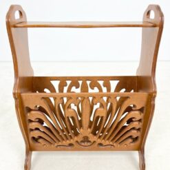 Medinė laikraštinė 24x47x62 cm