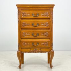 Ąžuolinė keturių stalčių komoda 36x60x101 cm