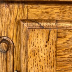 Ąžuolinė dviejų durų ir dviejų stalčių komoda 45x101x119 cm