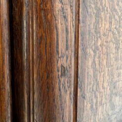 Ąžuolinis bufetas su žalio stiklo durimis 39,5x109x139,5 cm