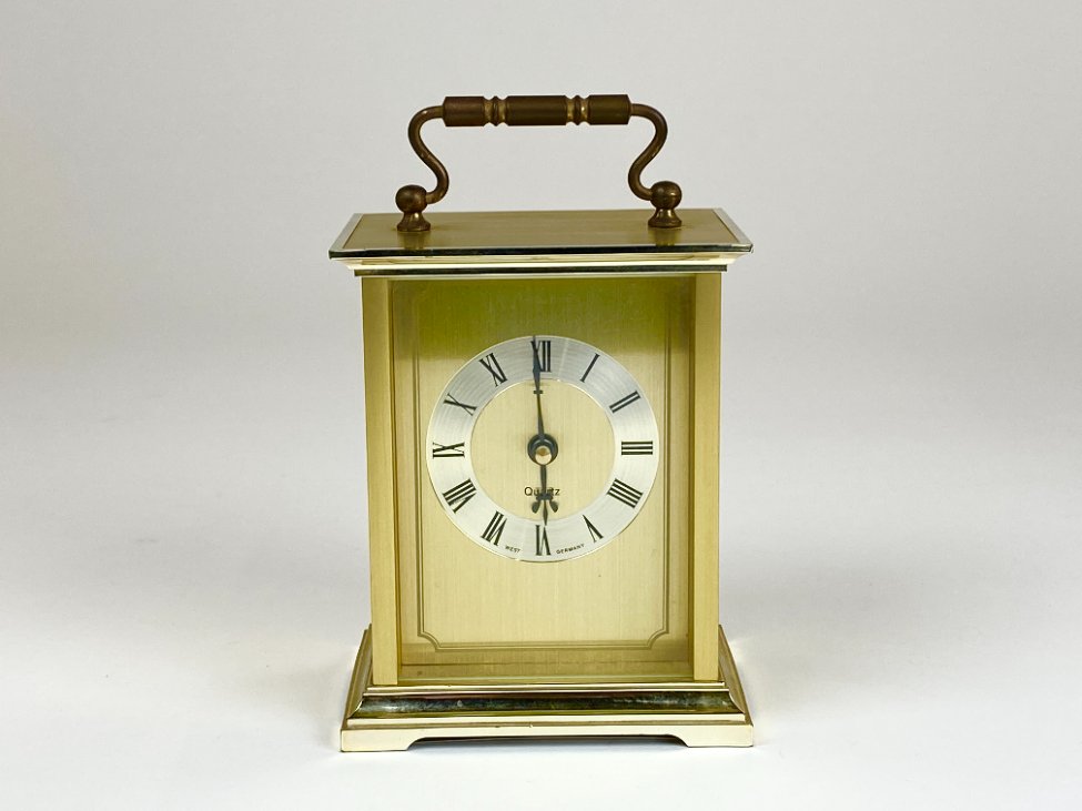 DR0097-pastatomi-laikrodziai-2 Kvarcinis “Emes” stalinis žalvarinis laikrodis (neveikiantis) 7×9,5×15 cm