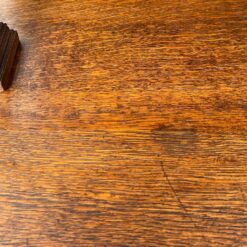 Ąžuolinis drožinėtas dviejų dalių bufetas 59,5×118,5×224,5 cm