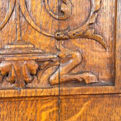 Ąžuolinis drožinėtas dviejų dalių bufetas 59,5×118,5×224,5 cm