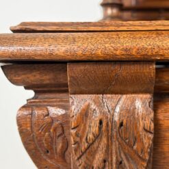 Ąžuolinis drožinėtas dviejų dalių bufetas 59,5×118,5×224,5 cm