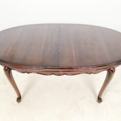 Išskleidžiamas raudonmedžio valgomojo stalas 100×179(+45)x77 cm