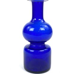 Mėlynos spalvos stiklo vaza 7x7x17 cm