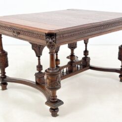 Ąžuolinis drožinėtas valgomojo stalas 99x127x77 cm