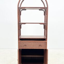 Vintažinio stiliaus pastatoma lentyna su spintele 41x66x173 cm