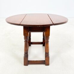 Ąžuolinis staliukas nuleidžiamais šonais 50x31(+2x19)x49 cm