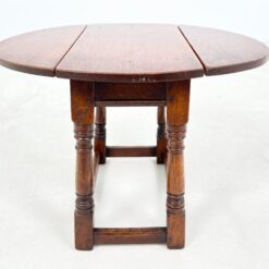 Ąžuolinis staliukas nuleidžiamais šonais 50×31(+2×19)x49 cm