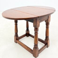 Ąžuolinis staliukas nuleidžiamais šonais 50×31(+2×19)x49 cm