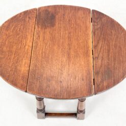 Ąžuolinis staliukas nuleidžiamais šonais 50×31(+2×19)x49 cm