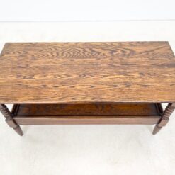 Stačiakampio formos ąžuolinis žurnalinis staliukas 59×129,5×56 cm