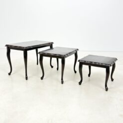 Raudonmedžio lizdiniai staliukai 3 vnt. komplektas 36x61x40 cm