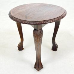 Ąžuolinis Chippendale stiliaus staliukas 42,5×44,5×41,5 cm