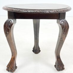 Ąžuolinis Chippendale stiliaus staliukas 42,5×44,5×41,5 cm