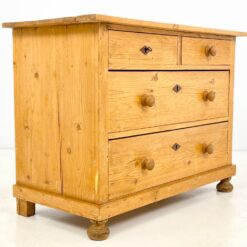 Pušies medžio keturių stalčių komoda 52,5×109,5×79,5 cm