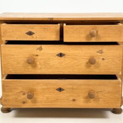 Pušies medžio keturių stalčių komoda 52,5×109,5×79,5 cm