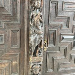 Ąžuolinis drožinėtas XIX a. pradžios bufetas 73x176x203 cm