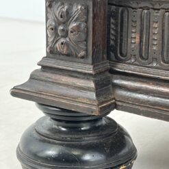 Ąžuolinis drožinėtas XIX a. pradžios bufetas 73x176x203 cm