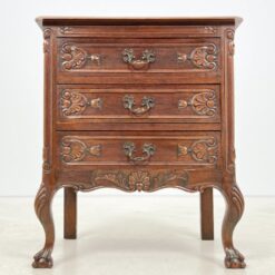 Ąžuolinė trijų stalčių komoda 40x64x75 cm