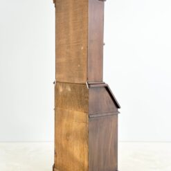 Sendintas riešutmedžio sekreteras su knygų spintele 40×62,5×189 cm