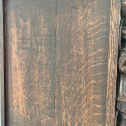 Ąžuolinis drožinėtas XIX a. pr. bufetas su vitražinėmis durelėmis 55x91x195 cm