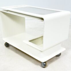 Vintažinis baltos spalvos serviravimo staliukas ant ratukų 42x80x55 cm