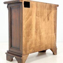 Riešutmedžio komoda – baras atveriamomis durimis 35,5x86x84,5 cm