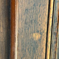 Riešutmedžio komoda – baras atveriamomis durimis 35,5x86x84,5 cm