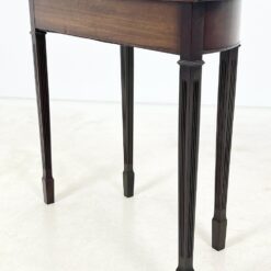 Angliško stiliaus raudonmedžio konsolė su stalčiumi 36,5x82x76 cm