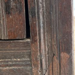 Ąžuolinis drožinėtas XIX a. pradžios bufetas 70x156x176 cm