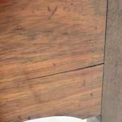 Angliško stiliaus raudonmedžio naktinė prausimosi spintelė 37x37x82 cm