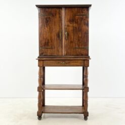 Medinė dviejų durų komoda su stalčiumi ir lentynomis 44x79,5x165 cm