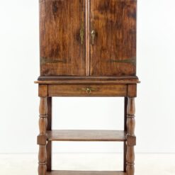 Medinė dviejų durų komoda su stalčiumi ir lentynomis 44×79,5×165 cm