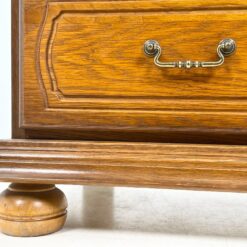 Ąžuolinė trijų stalčių komoda 48x107x85 cm