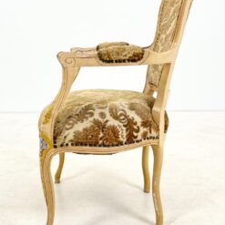 Provanso stiliaus medinis krėslas su augalų motyvų gobelenu 60x60x88 cm, 45 cm
