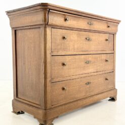 Ąžuolo masyvo keturių stalčių komoda 52,5x126x95 cm