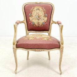 Provanso stiliaus medinis krėslas su augalų motyvų gobelenu 61x58x87 cm, 46 cm