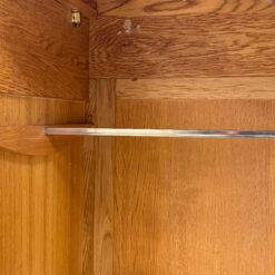 Provanso stiliaus ąžuolinė penkių durų ir trijų stalčių rūbų spinta 65x300x216 cm