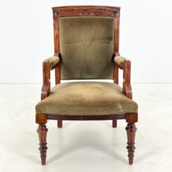 Drožinėtas raudonmedžio krėslas su veliūru 70x61x99 cm, 42 cm