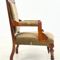 Drožinėtas raudonmedžio krėslas su veliūru 70x61x99 cm, 42 cm