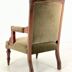 Drožinėtas raudonmedžio krėslas su veliūru 70x61x99 cm, 42 cm