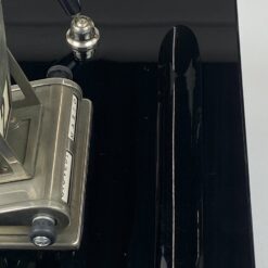 Itališkas vintažinis mechaninis stalinis kalendorius – rašiklių stovas ant akmens pagrindo 18x31x14 cm